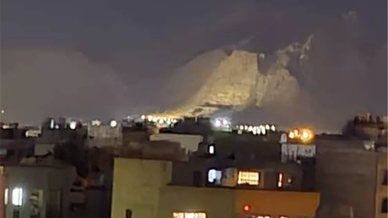 إيران تنفي الأنباء حول وقوع انفجارات في مدينة أصفهان