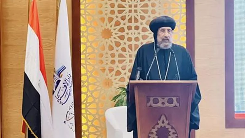 الأنبا إرميا:الأديان السماوية أكدت كرامة الإنسان وبناءه أفضل عمل
