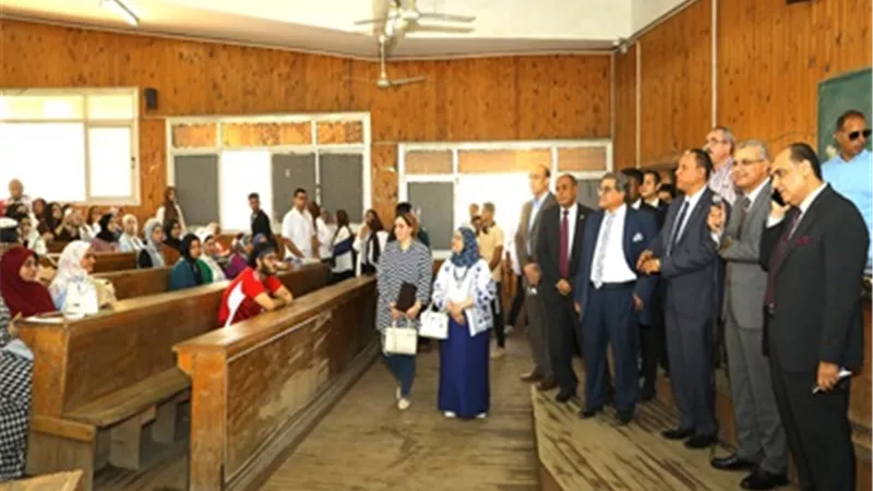 استمرار الجولات التفقدية لرئيس جامعة الزقازيق