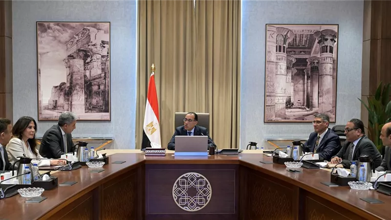 رئيس الوزراء يتابع اللمسات النهائية لمشروع المتحف المصري الكبير