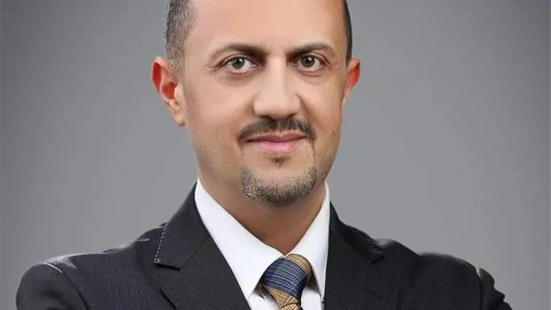 ايمن عرب: رفع كفاءة العنصر البشري في جميع المطارات المصرية