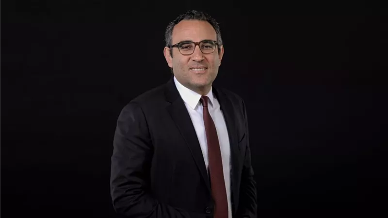 الخطيب يكلف الدماطي برئاسة بعثة الأهلي في السوبر المصري
