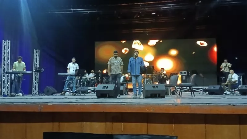 علي الحجار يجري البروفات النهائية إستعدادا لحفل إنتصارات أكتوبر