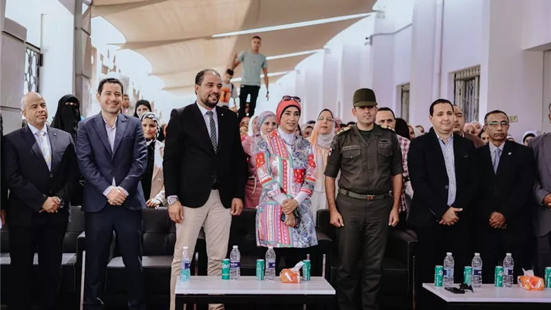 رئيس جامعة الأقصر تشهد احتفال كلية التربية بالعام الدراسى الجديد