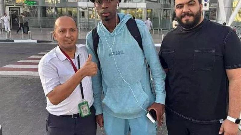 قبل التعاقد معه.. الزمالك يختبر أوفى إيجاريا لاعب ليفربول