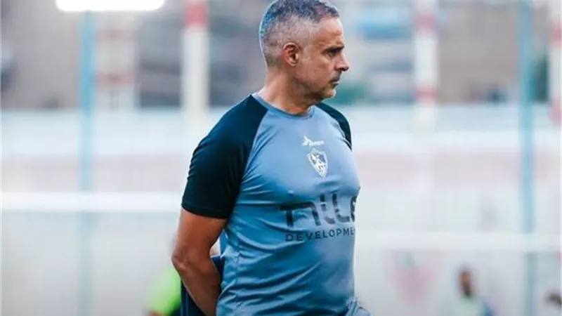 تفاصيل جلسة جوميز مع محمد حمدي في مران الزمالك اليوم