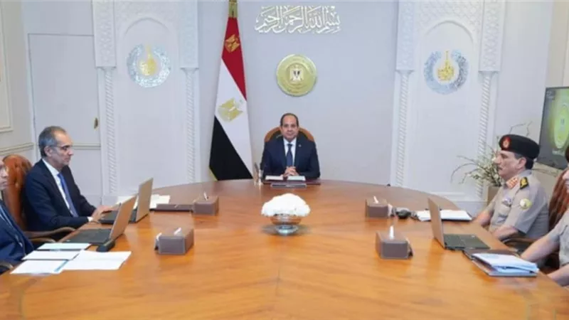 الرئيس يطلع على تطورات إنشاء مراكز البيانات وإطلاق السحب الحاسوبية في مصر