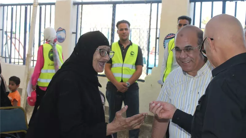 مستقبل وطن بالسويس ينظم قافلة طبية مجانية بجنيفة