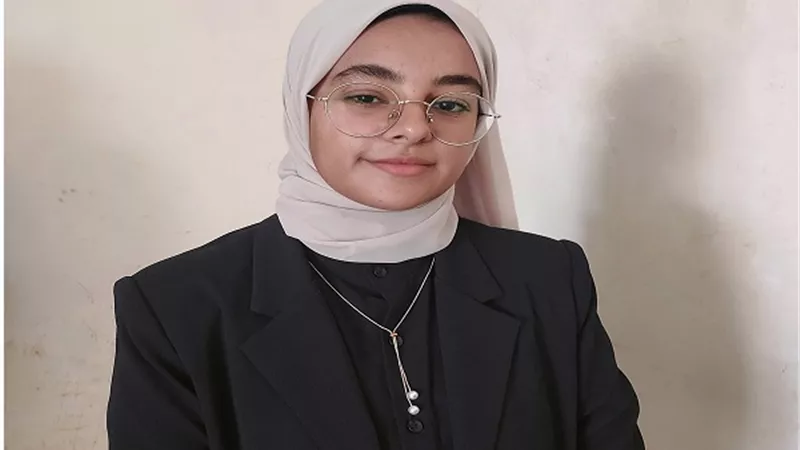 طالبة بـ زراعة سوهاج رابع مسابقة أفضل ملصق عن مستقبل الوطن