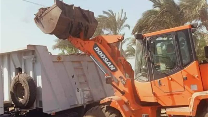 محافظ المنيا يتابع تنفيذ حملات النظافة ورفع المخلفات