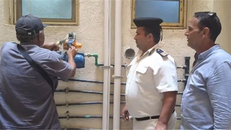 جهاز دمياط الجديدة يحرر 31 غرامة وصلة مياه ويضبط 17 موتور.. صور
