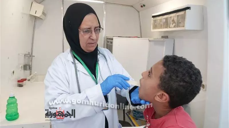 علاج ١٤٣٦ مواطنا بالمجان في قافلة طبية بدمياط