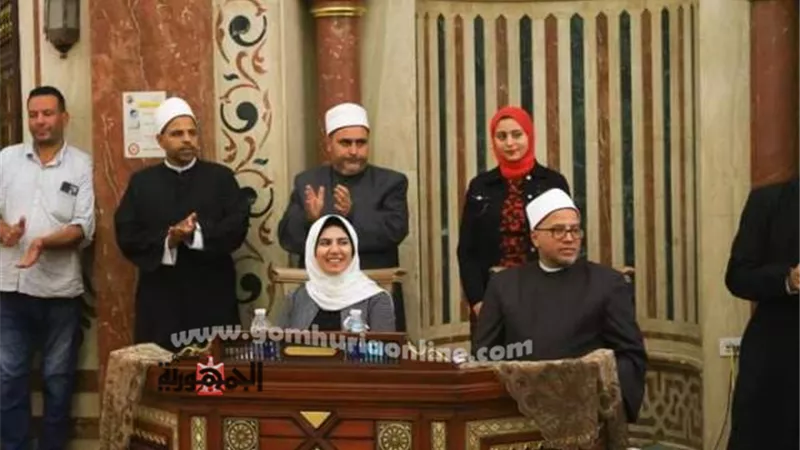 نائب محافظ دمياط تُكرم حفظة القرآن الكريم