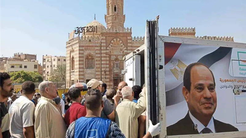 فرحة بين أهالى الدقهلية لتوفير سيارات بيع اللحوم البلدية