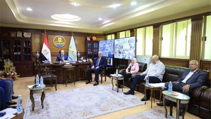 عبدالمعطي يناقش ملفات ومشاكل الدوائر مع أعضاءمجلسي النواب والشيوخ