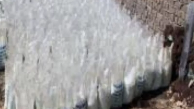 ضبط مصنع غير مرخص لإنتاج الأسمدة والمخصبات المغشوشة فى الخانكة