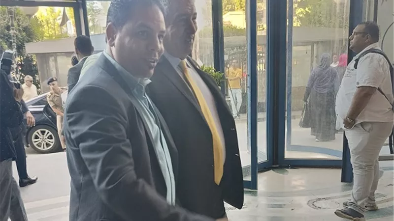 وصول أحمد أباظة الى دار التحرير لحضور تدشين كتاب الجمهورية
