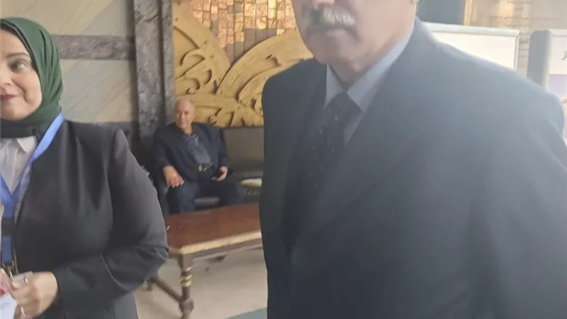 وصول رئيس وكالة أنباء الشرق الأوسط إلى مؤسسة دار التحرير لحضور حفل تدشين كتاب الجمهورية