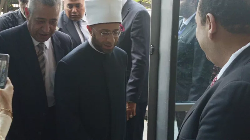 وزير الأوقاف يصل إلى مؤسسة دار التحرير لحضور حفل تدشين 