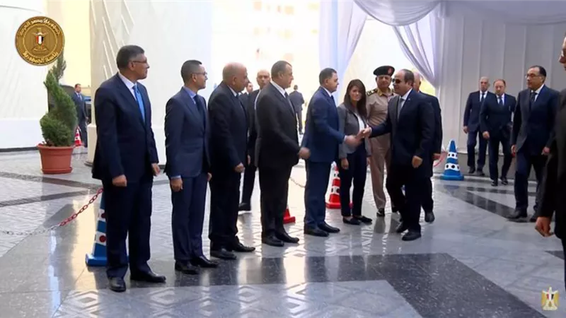 الرئيس السيسي يصل مقر افتتاح محطة قطارات بشتيل الجديدة