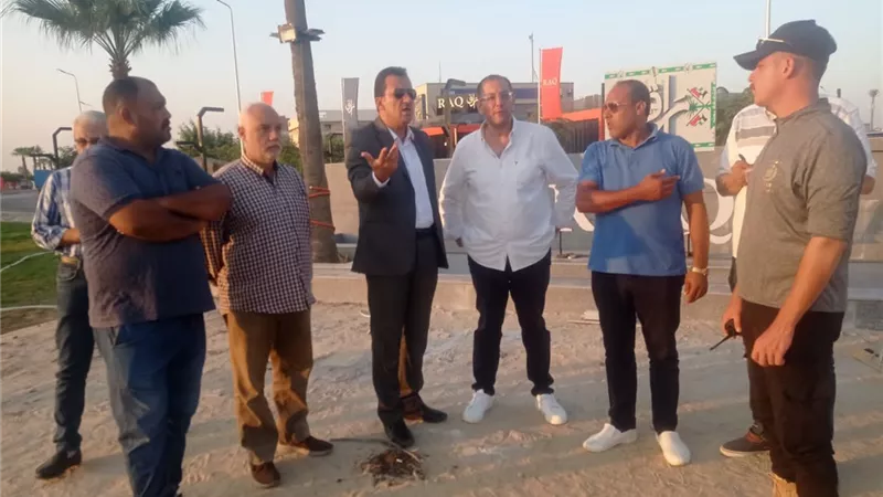 تطوير ميدان الرواد والكفراوي بالعاشر من رمضان