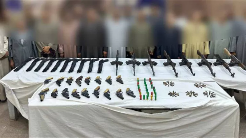 الداخلية تضبط معلمين السلاح وتجار الصنف في أسيوط وأسوان ودمياط