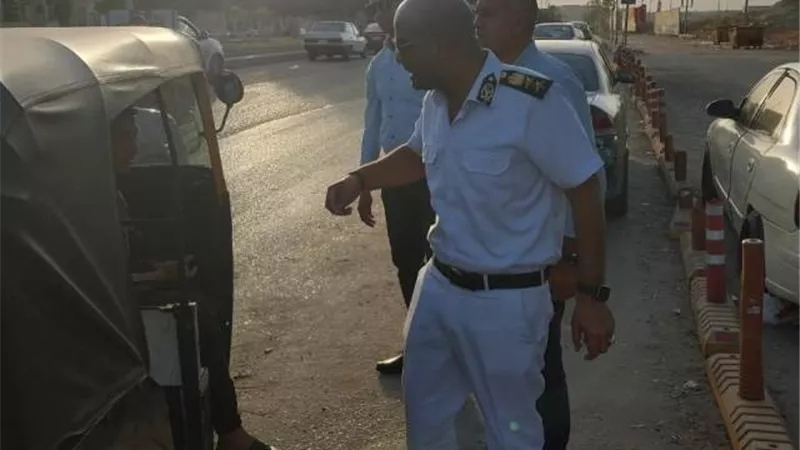 عامر: جهاز مدينة بدر يصادر 8 تكاتك وتروسيكل بالتعاون مع المرور..