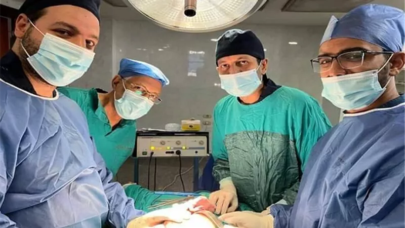 النجاح فى إجراء عملية زرع مرئ لطفل