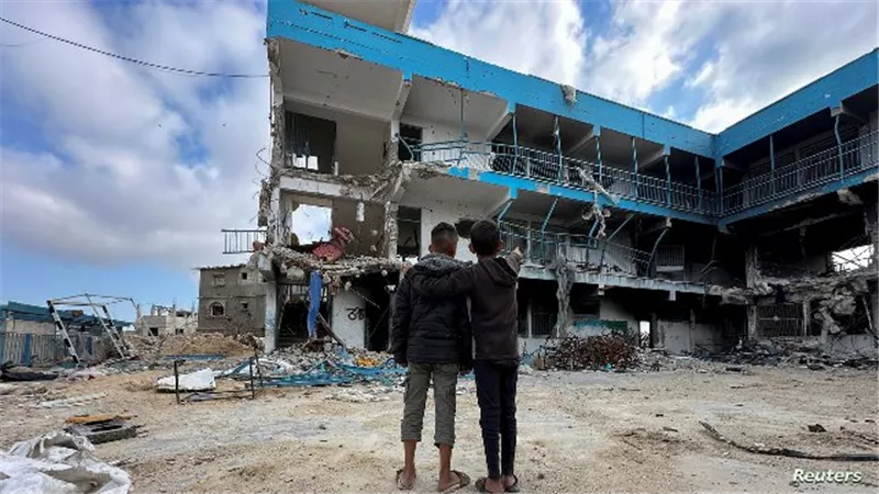 «أونروا»: 85% من مدارسنا ومبانينا بغزة قصفت منذ بداية العدوان والمدنيين في القطاع يدفعون الثمن
