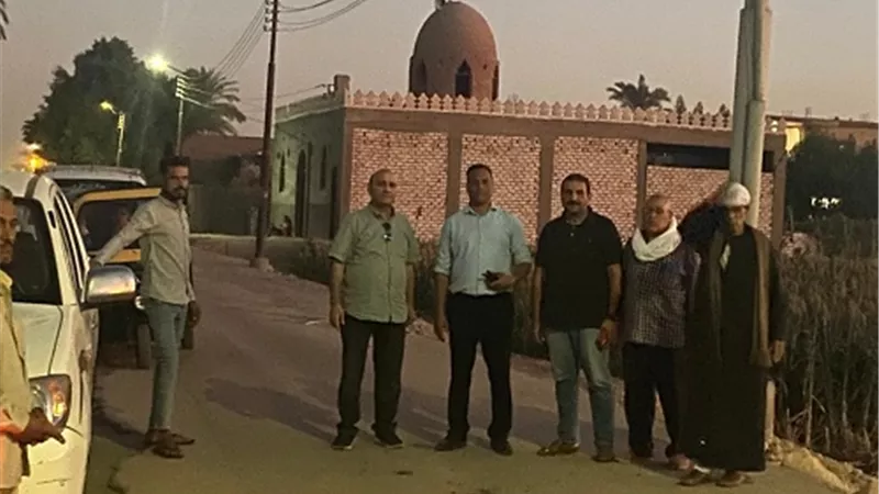 محافظ أسيوط يوجه باتخاذ الإجراءات القانونية حيال حارقي المخلفات