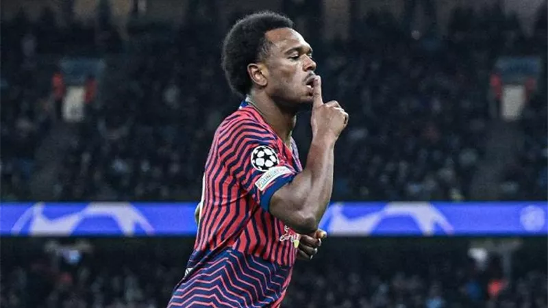 شاهد .. أوبندا يدرك التعادل للمنتخب البلجيكى فى شباك فرنسا