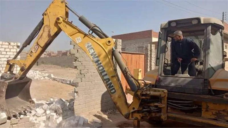 محافظ الجيزة: إزالة 40 حالة تعد على الأراضي الزراعية