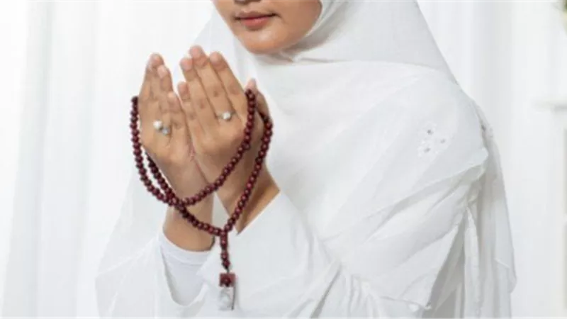 ونعوذ بك يا الله من فواجع الأقدار وفقد الأهل وحزن القلب