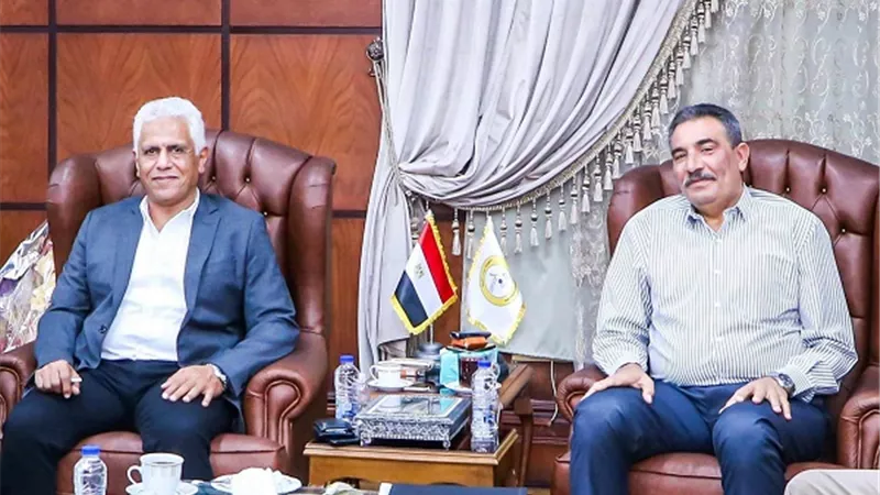 ميناء دمياط يستقبل وفد الشركة المصرية للمناطق اللوجستية