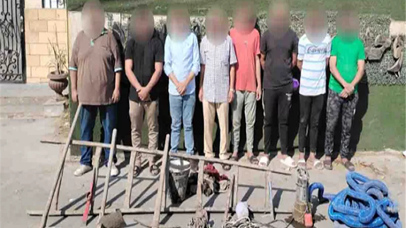 القبض على 8 أشخاص ينقبون عن الآثار داخل عقار بالقاهرة