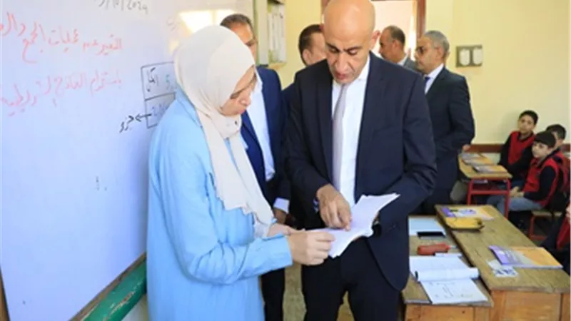 محمد عبد اللطيف: نبذل قصارى جهدنا لضبط وانتظام العملية التعليمية