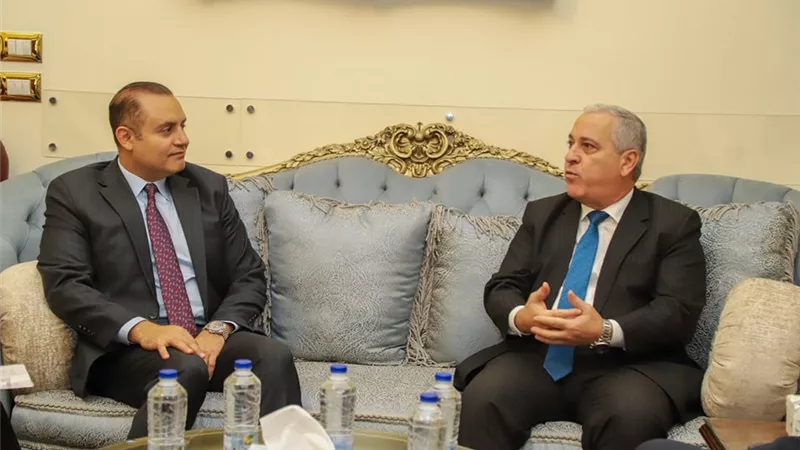 رئيس الوطنية للصحافة يستقبل السفير القطري