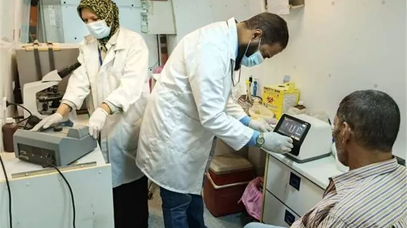 تقديم اكثر من 55 الف خدمات تحاليل طبية بالمستشفيات بالمنيا