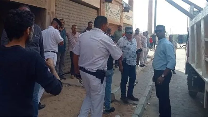جهاز بدر يضرب بيد من حديد على المخالفات بالتعاون مع شرطة المرافق.. صور