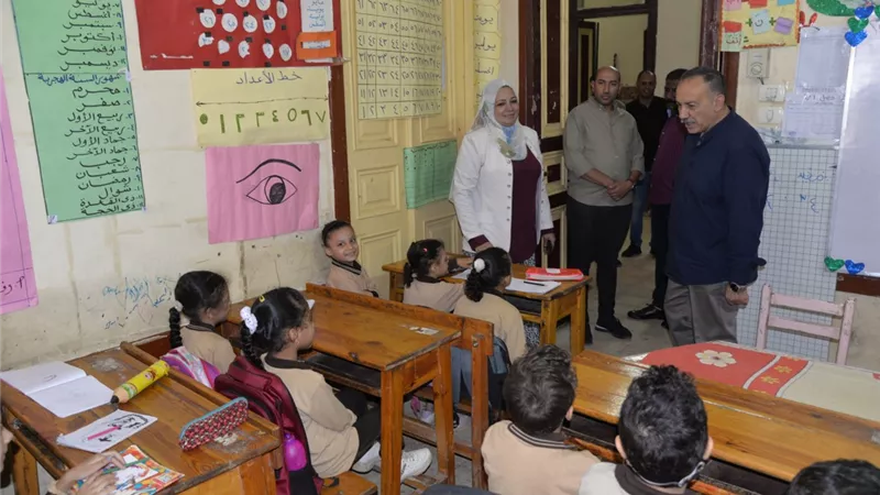 محافظ أسيوط يتفقد مدرسة على مبارك الإبتدائية المشتركة