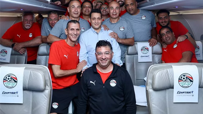 بعثة منتخب مصر تصل القاهرة بعد مباراة موريتانيا.. صور