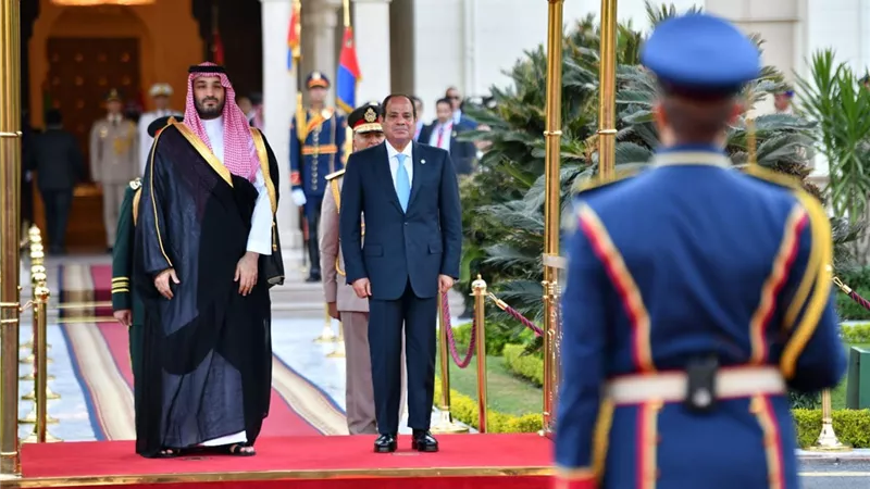 محلل سعودي يكشف دلالات زيارة ولي العهد السعودي لـ مصر في هذا التوقيت