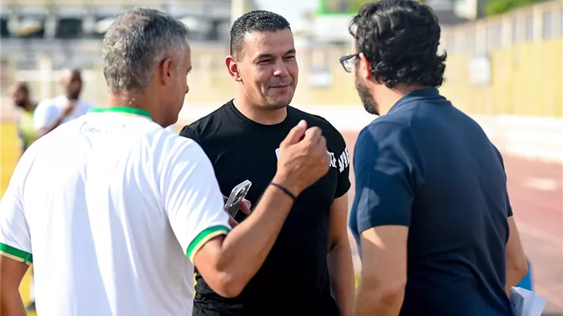 السوبر المحلي.. تفاصيل جلسة جوميز مع معاونيه في تدريب الزمالك