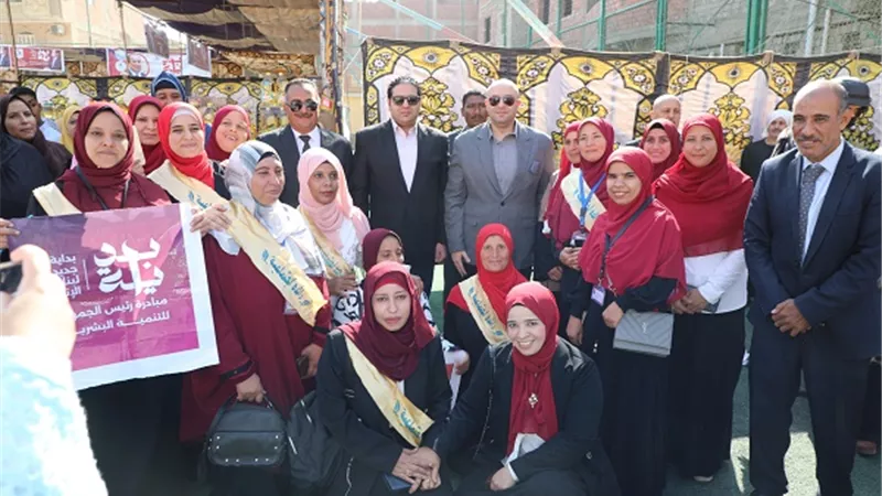 محافظ بني سويف يواصل متابعة مبادرة 