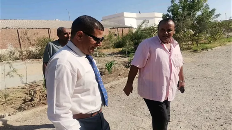 وكيل وزارة الشباب والرياضة يتفقد مركز مبارك بالقصير