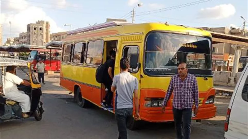 محافظ كفرالشيخ: الدفع بـ7اتوبيسات و100ميكروباص إضافية لنقل الطلاب