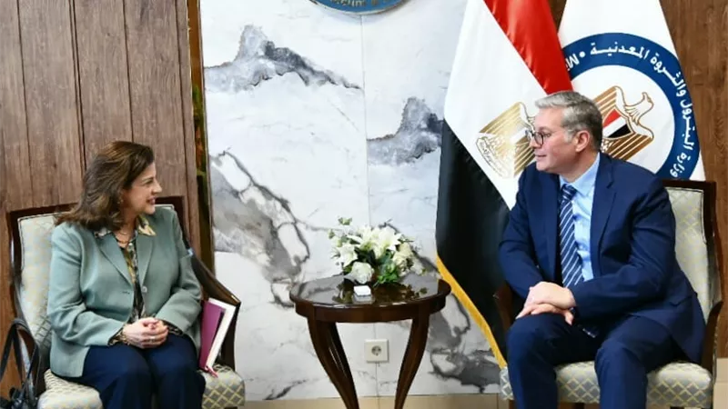 وزير البترول يستقبل رئيسي شل وبتروناس الماليزية لبحث أنشطتهما