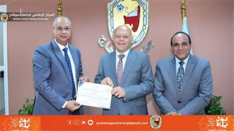 النعماني يكرم الكليات الفائزة في مسابقة أفضل كلية في خدمة المجتمع