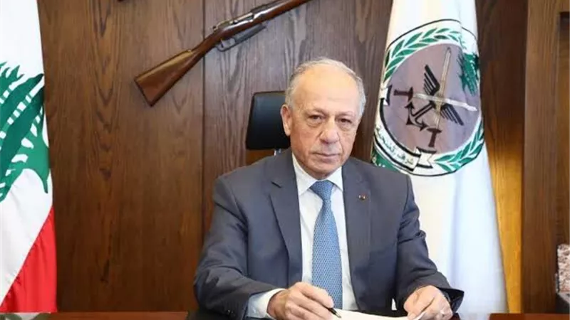 وزير الدفاع اللبناني: نتمسك ببقاء الـ