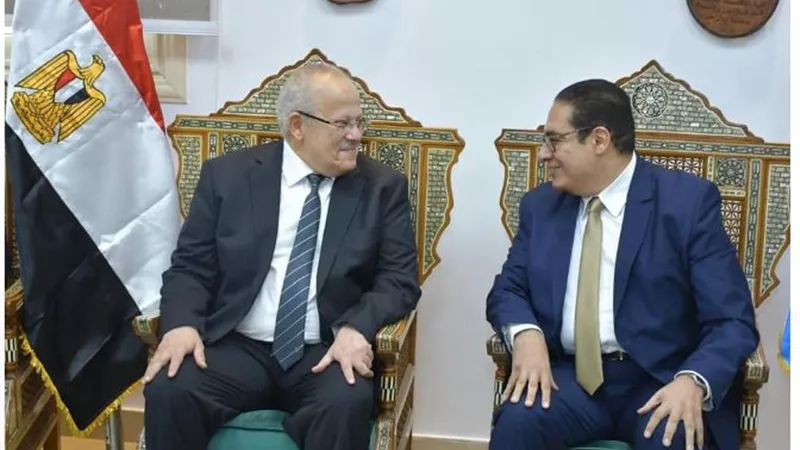 الخشت يهنئ سامي عبد الصادق بتعيينه رئيسًا لجامعة القاهرة